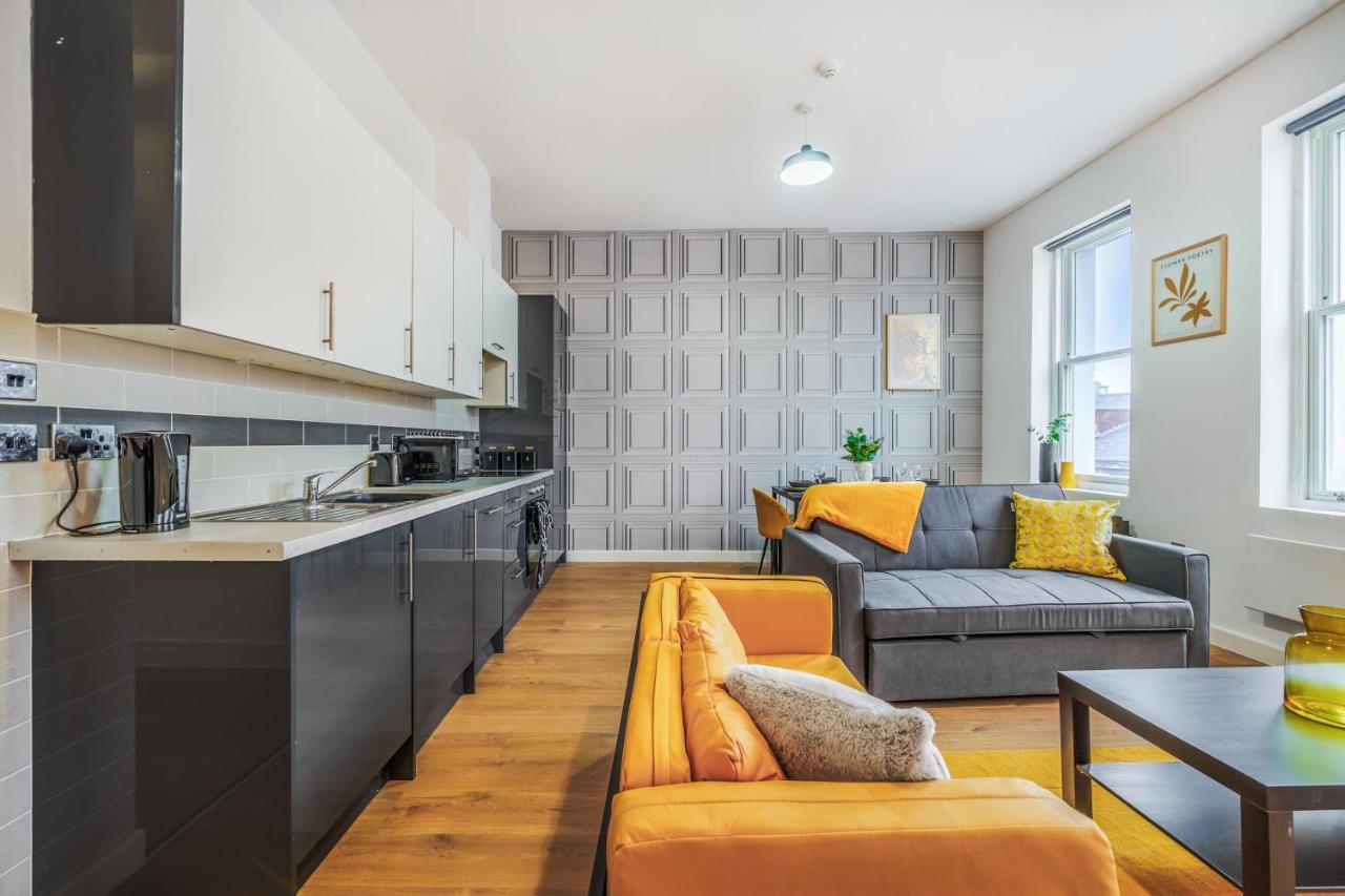 Spacious City Centre Apartment - Sleeps 8 Liverpool Dış mekan fotoğraf