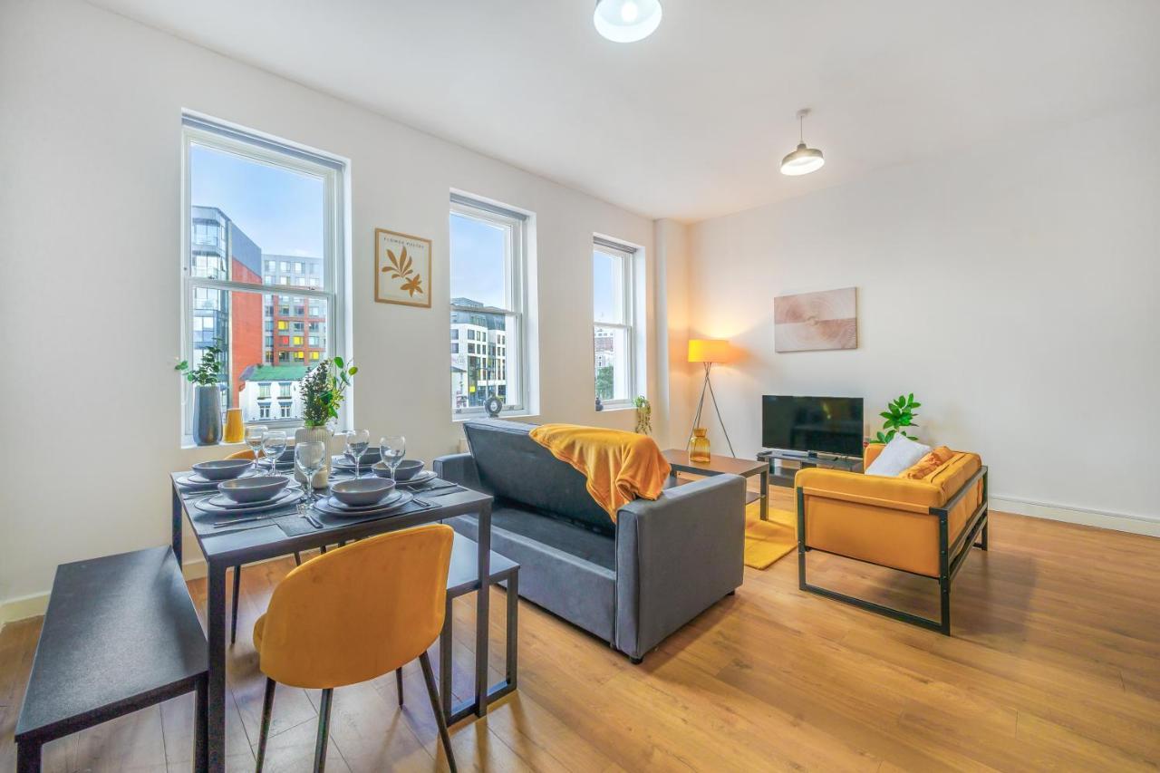Spacious City Centre Apartment - Sleeps 8 Liverpool Dış mekan fotoğraf