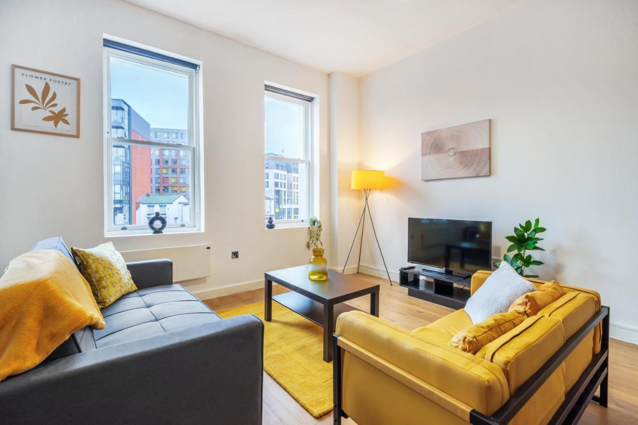 Spacious City Centre Apartment - Sleeps 8 Liverpool Dış mekan fotoğraf